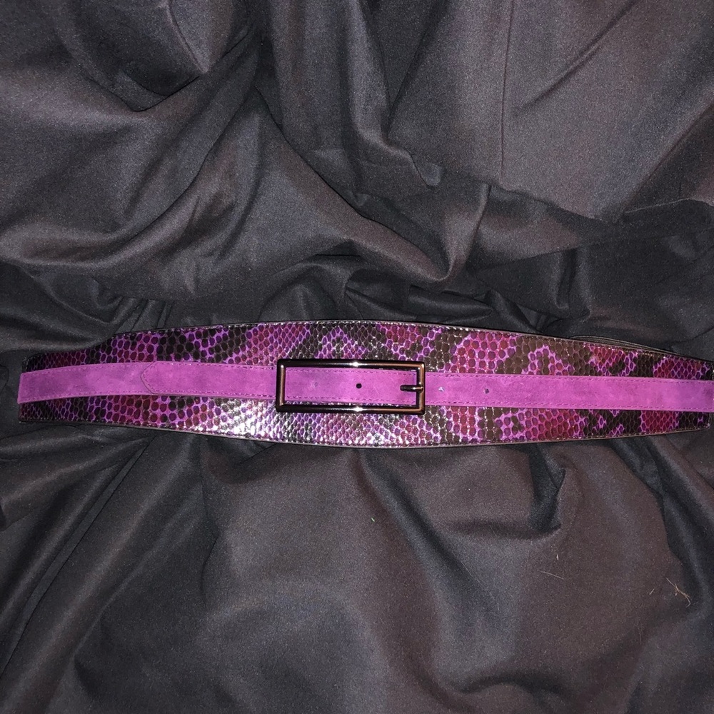 WHBM Belt